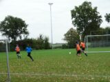 Training S.K.N.W.K. JO17-1 van zaterdag 16-10-2021 (5/28)